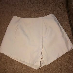 White envelope skort